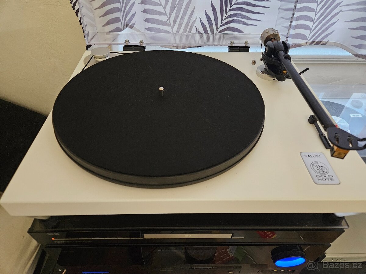 High-End gramofon Gold Note Valore 425 s Nagaoka MP 500