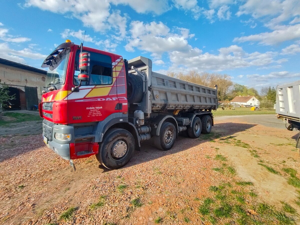 Sklápěč 8x4