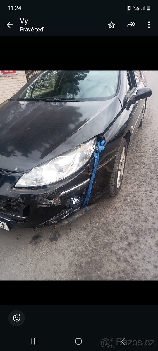 Havarovaných pojízdný vůz Peugeot viz foto