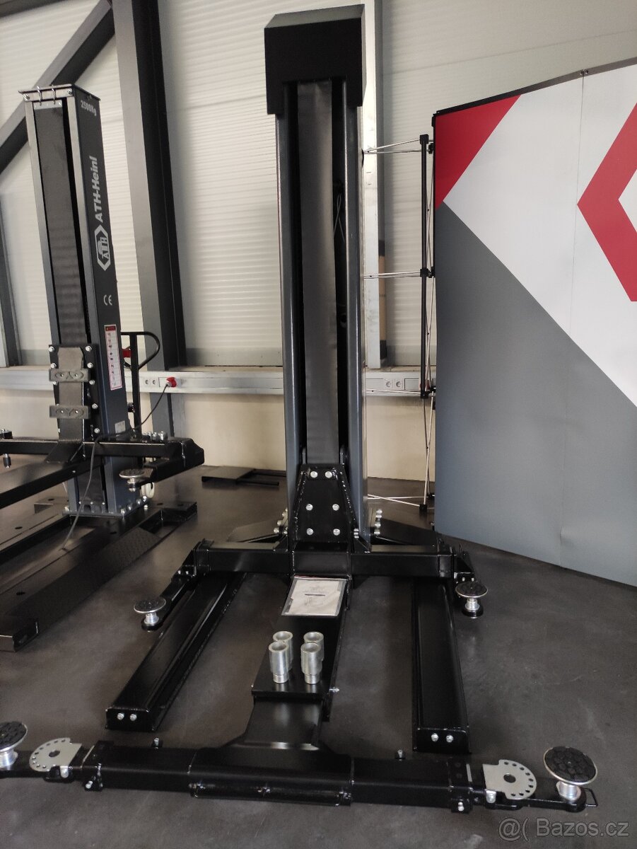 MOBILNÍ JEDNOSLOUPOVÝ zvedák 3.500kg - záruka