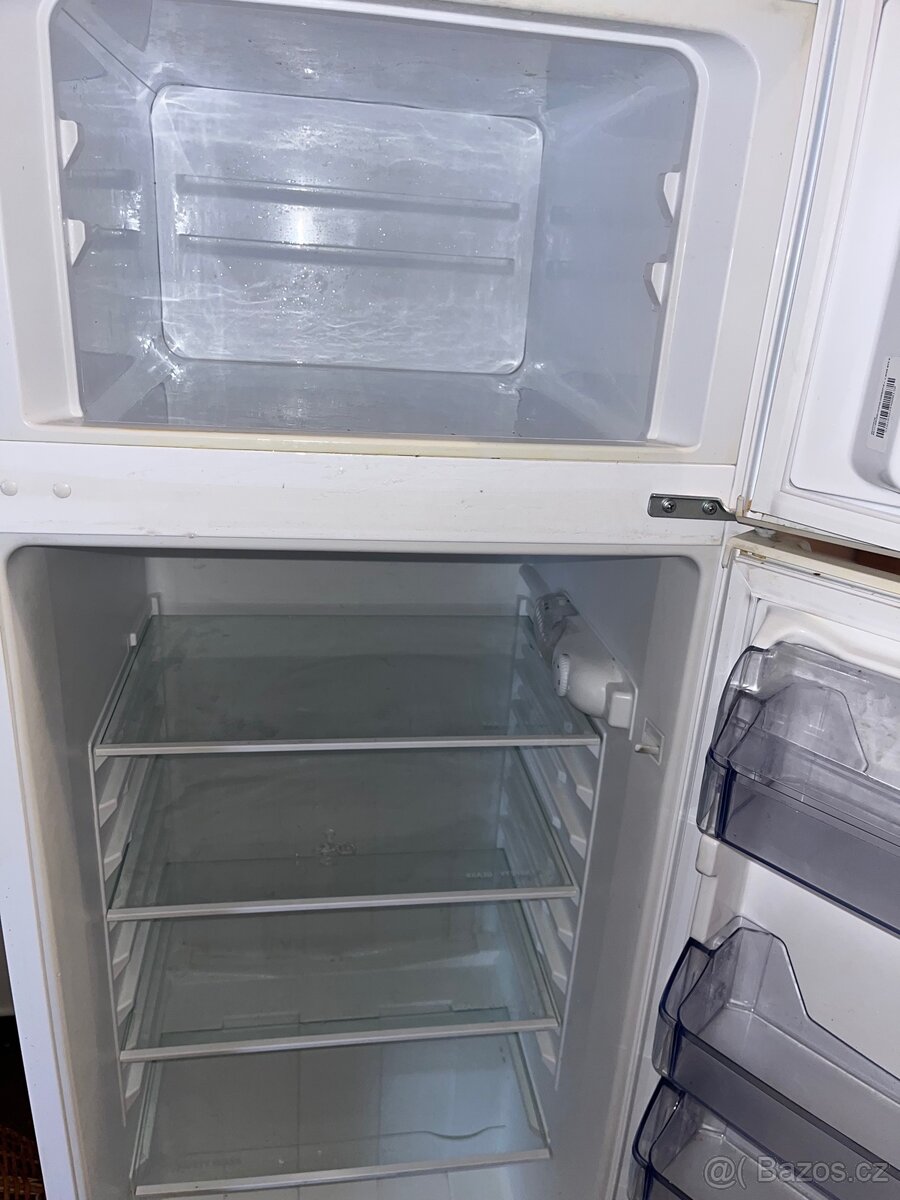 Lednice s malým mrazákem