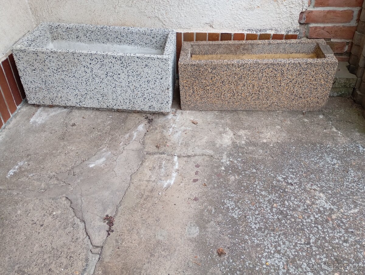 Betonové květináče / květníky