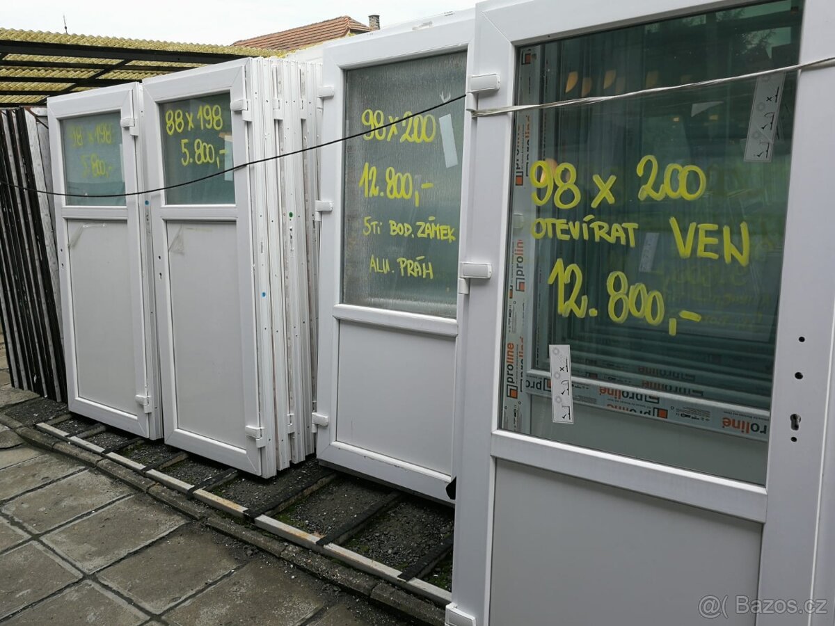 plastove dvere