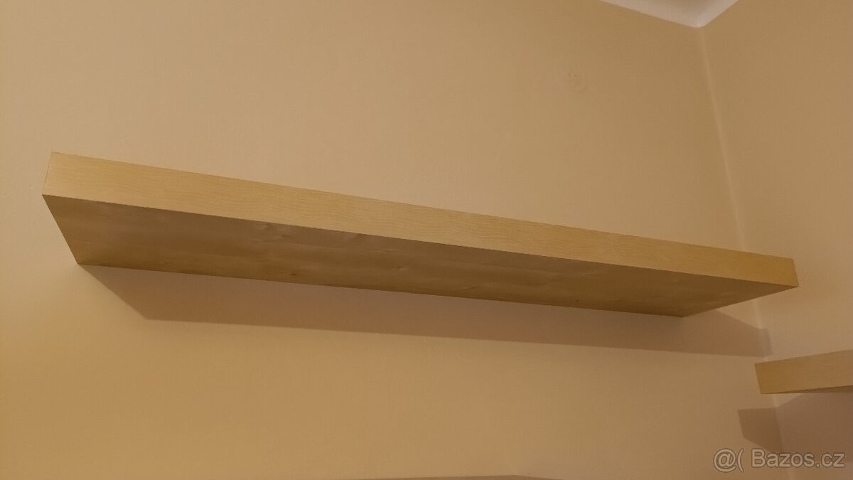 Nástěnná police IKEA LACK