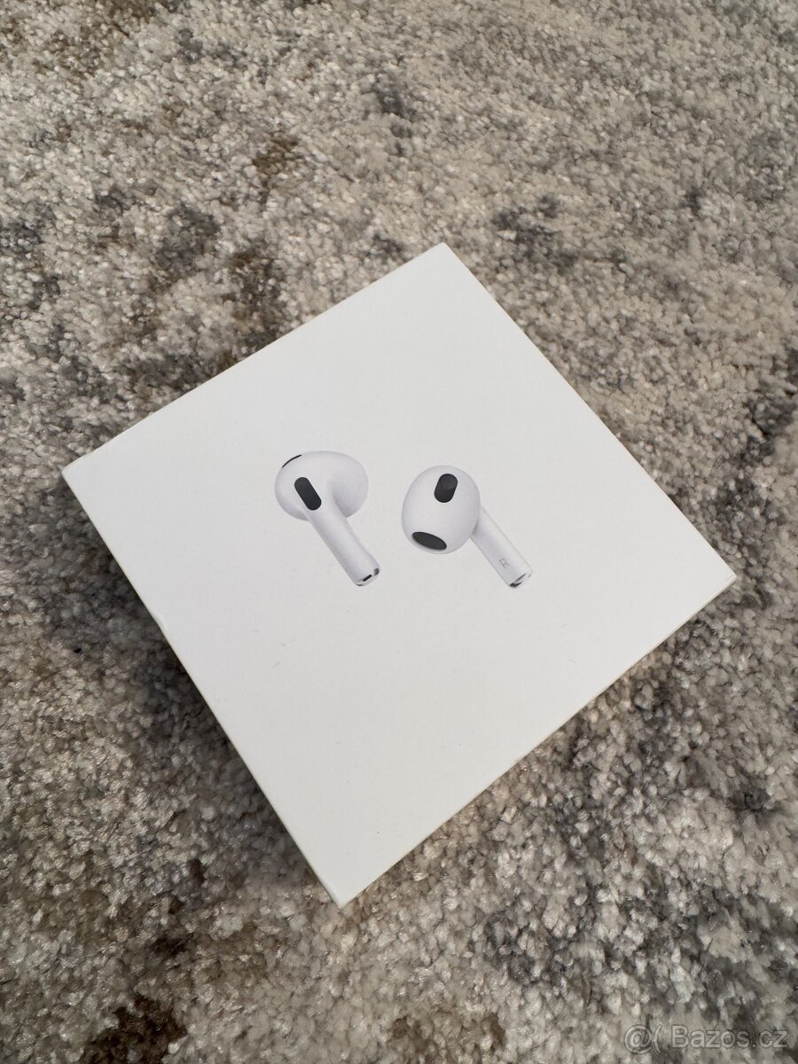 Apple AirPods 2022