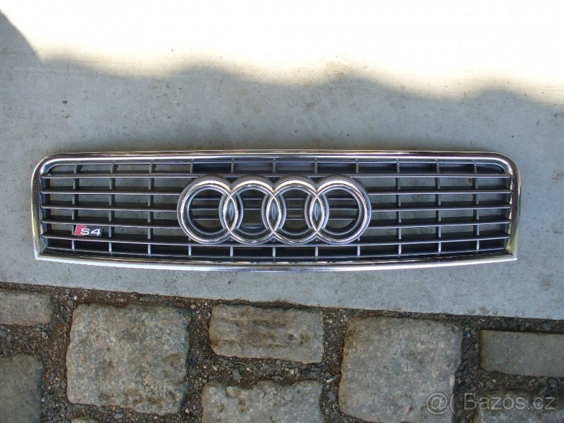 Audi A4/ S4 B6 Maska