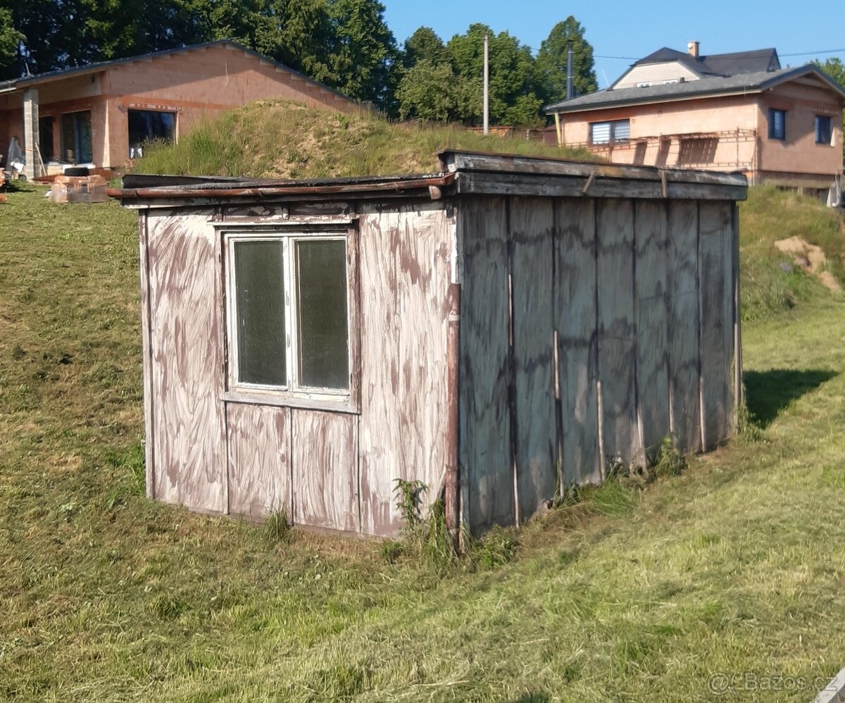 Stavební buňka za odvoz