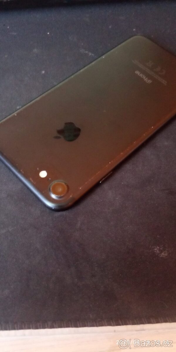 apple iPhone 7 - na díly