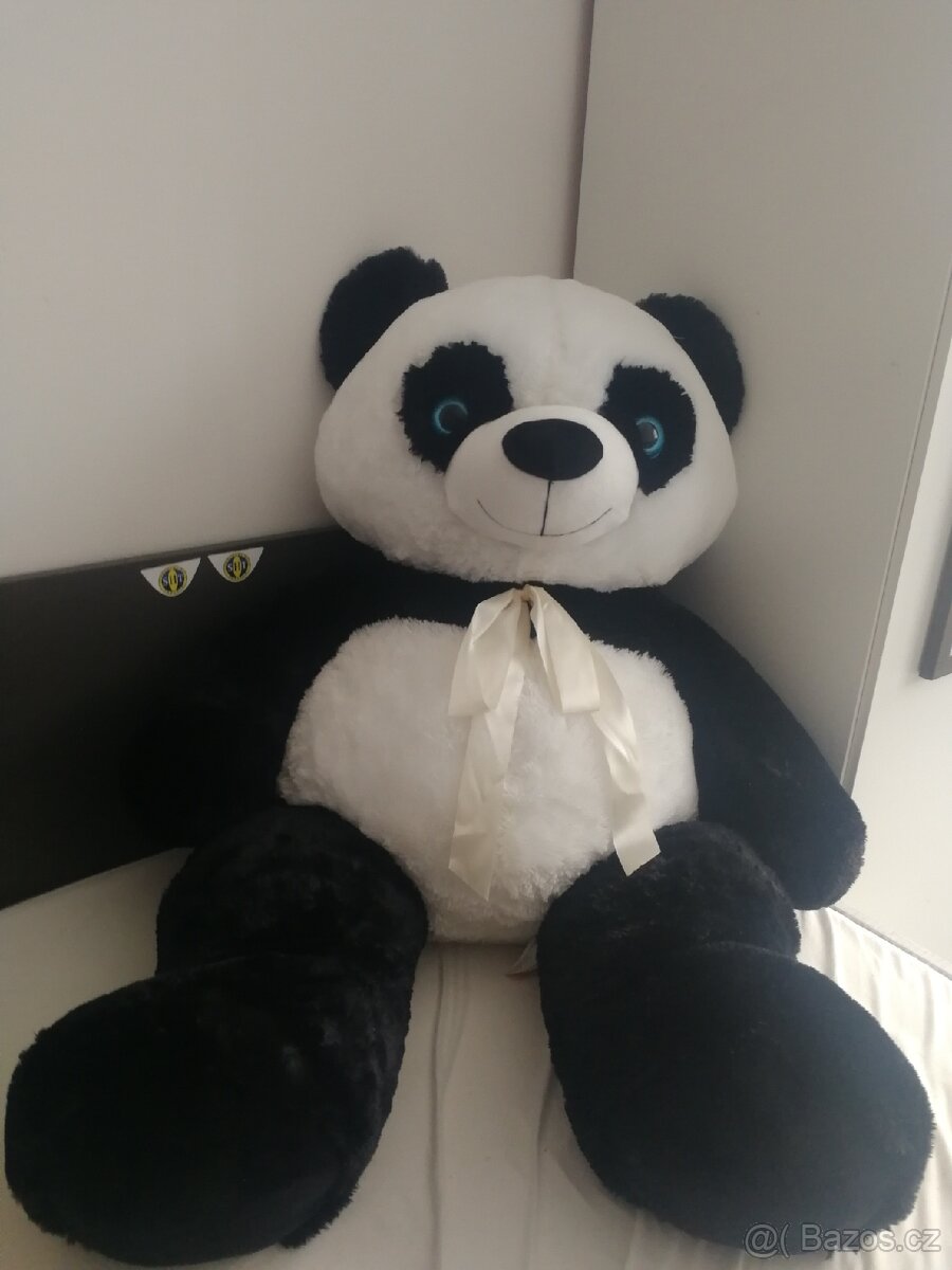 Panda plyšák