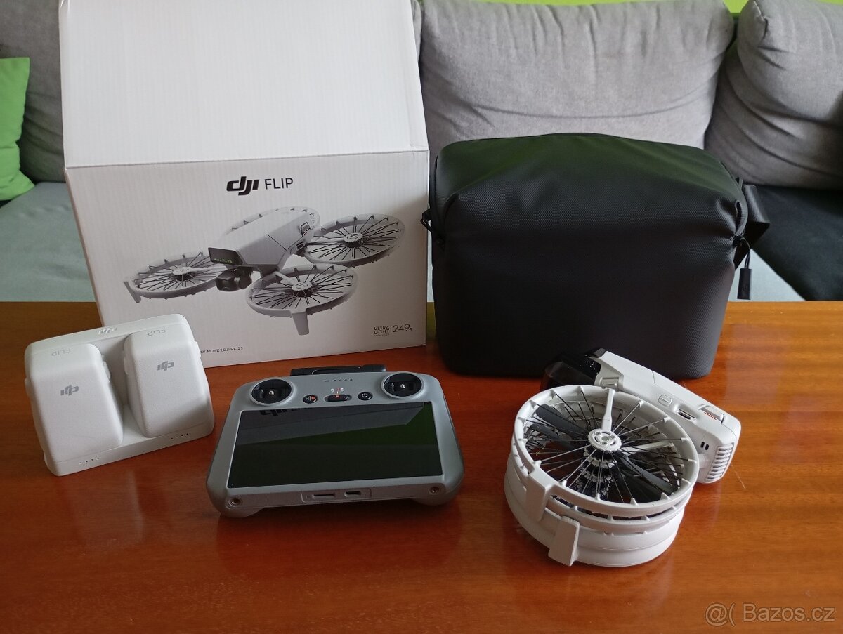 Dji flip v combu