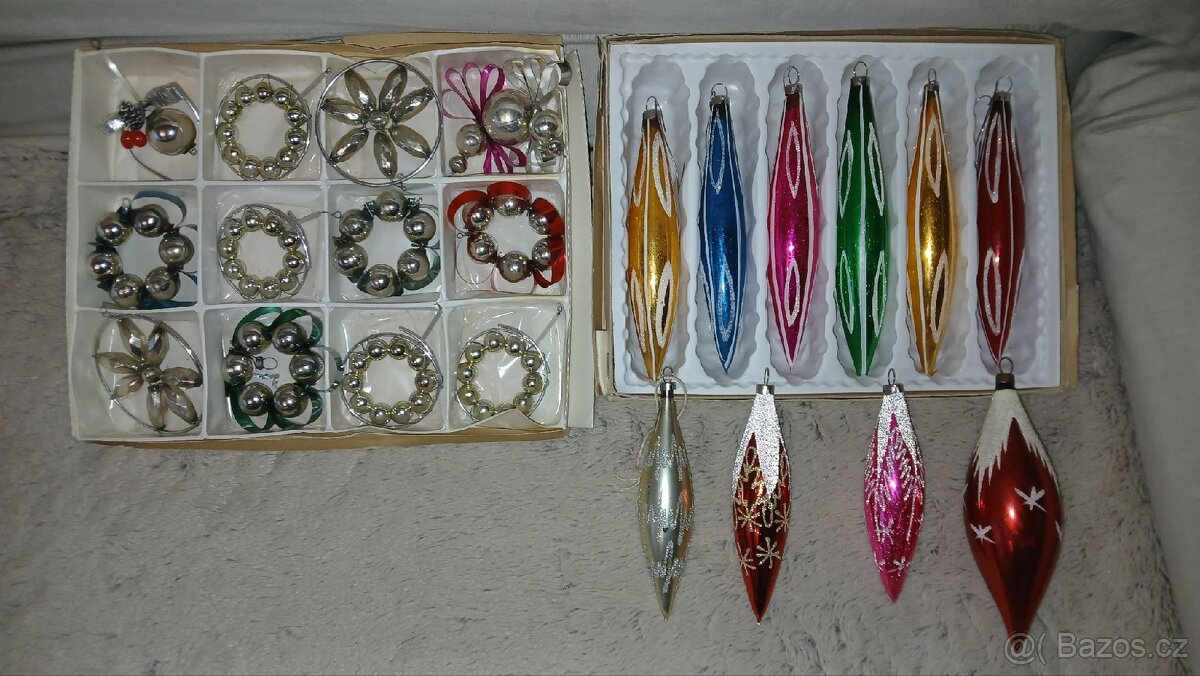 Starší Vánoční ozdoby - skleněné, kuličkové nebo jiné