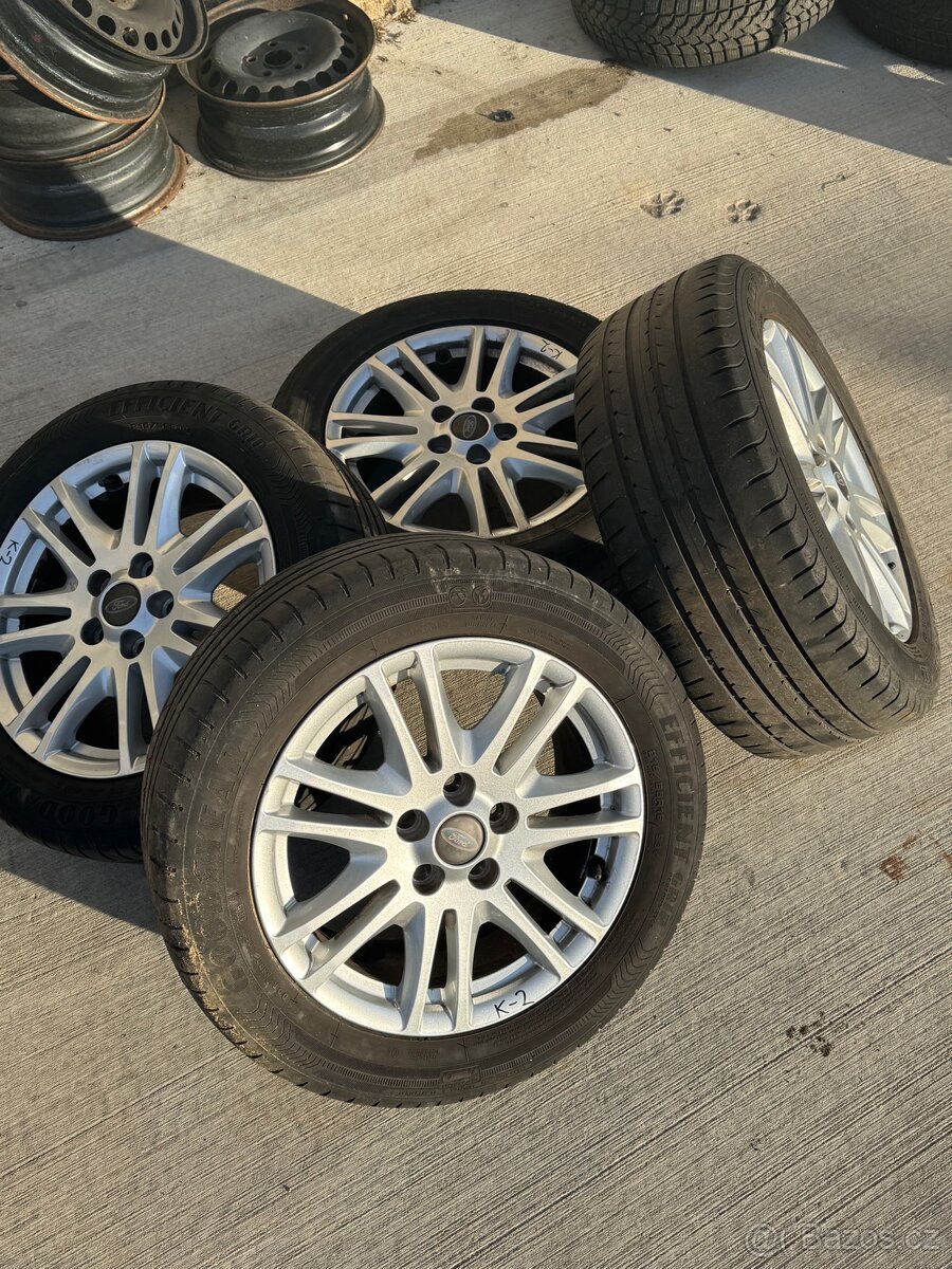 Komplet Kola Focus 2014, 215/55 R16
