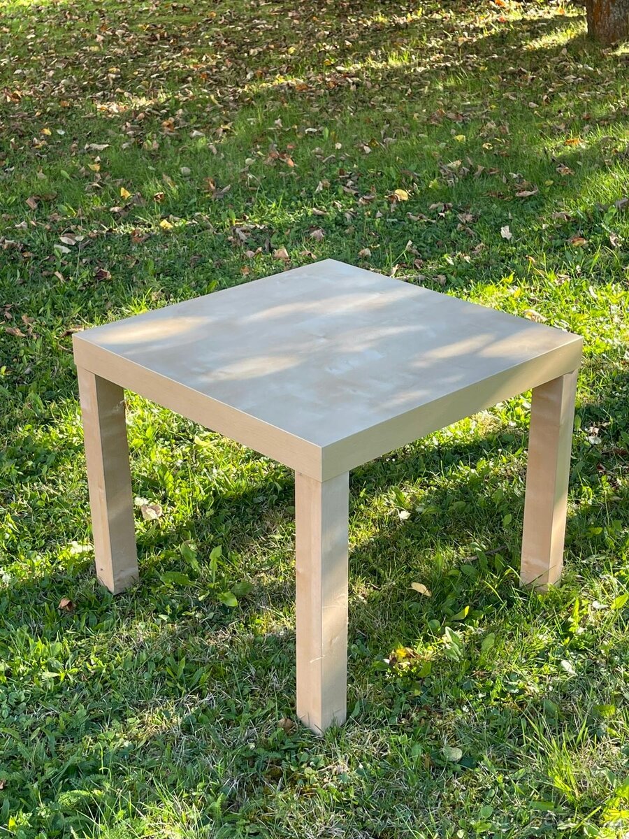 Prodám nízký stolek zn.IKEA