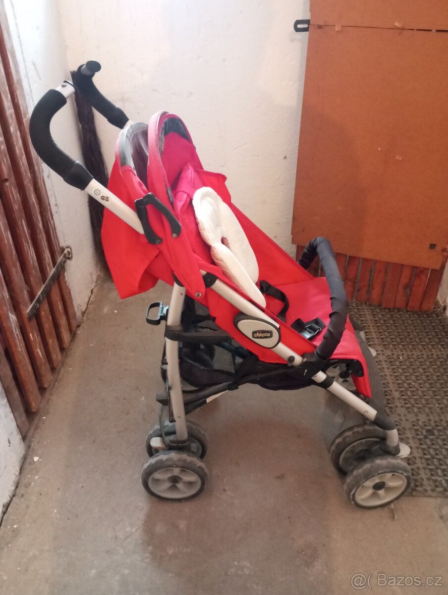 golfky Chicco / dětský kočárek