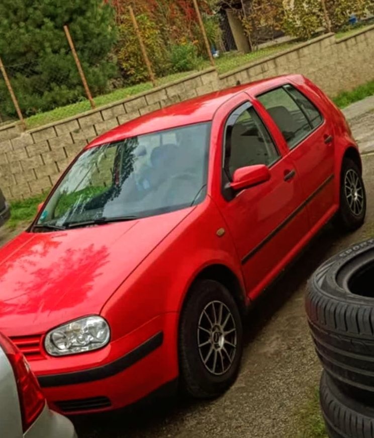 Golf IV 1.6 sr krásný stav