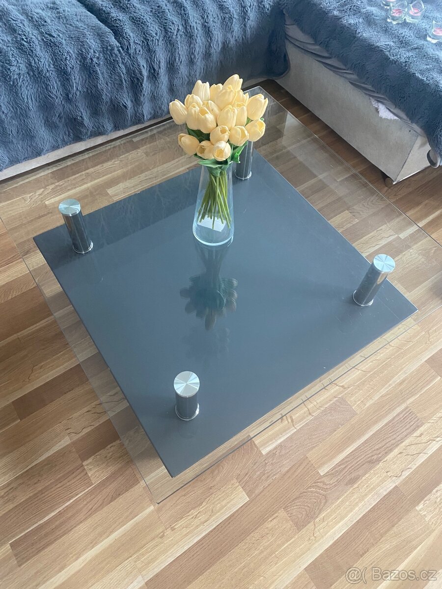 Konferenční stul 90x90m