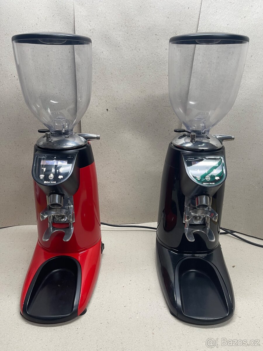 Repasované mlýnky Compak E6