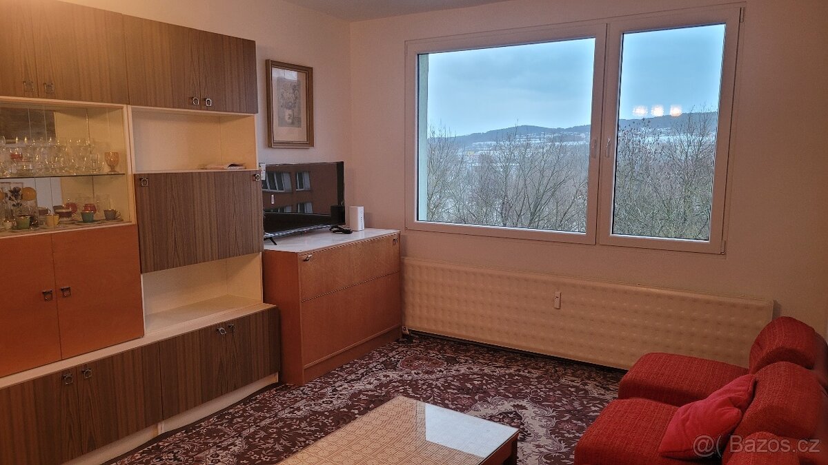 nábytek z obýváku za odvoz