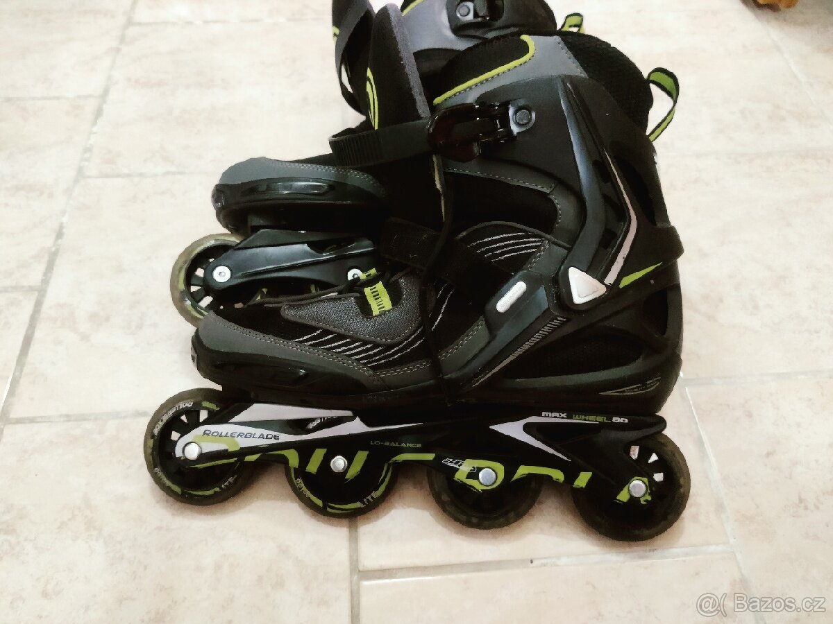 Kolečkové brusle vel.45