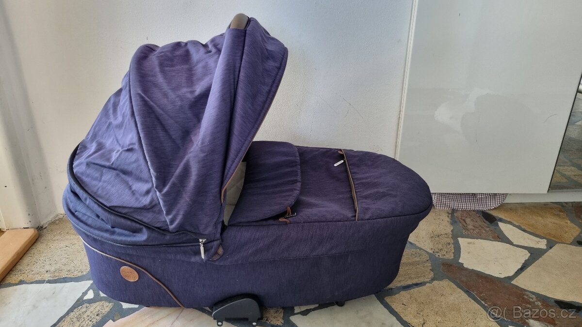 Modrá korbička Babydesign Dotty