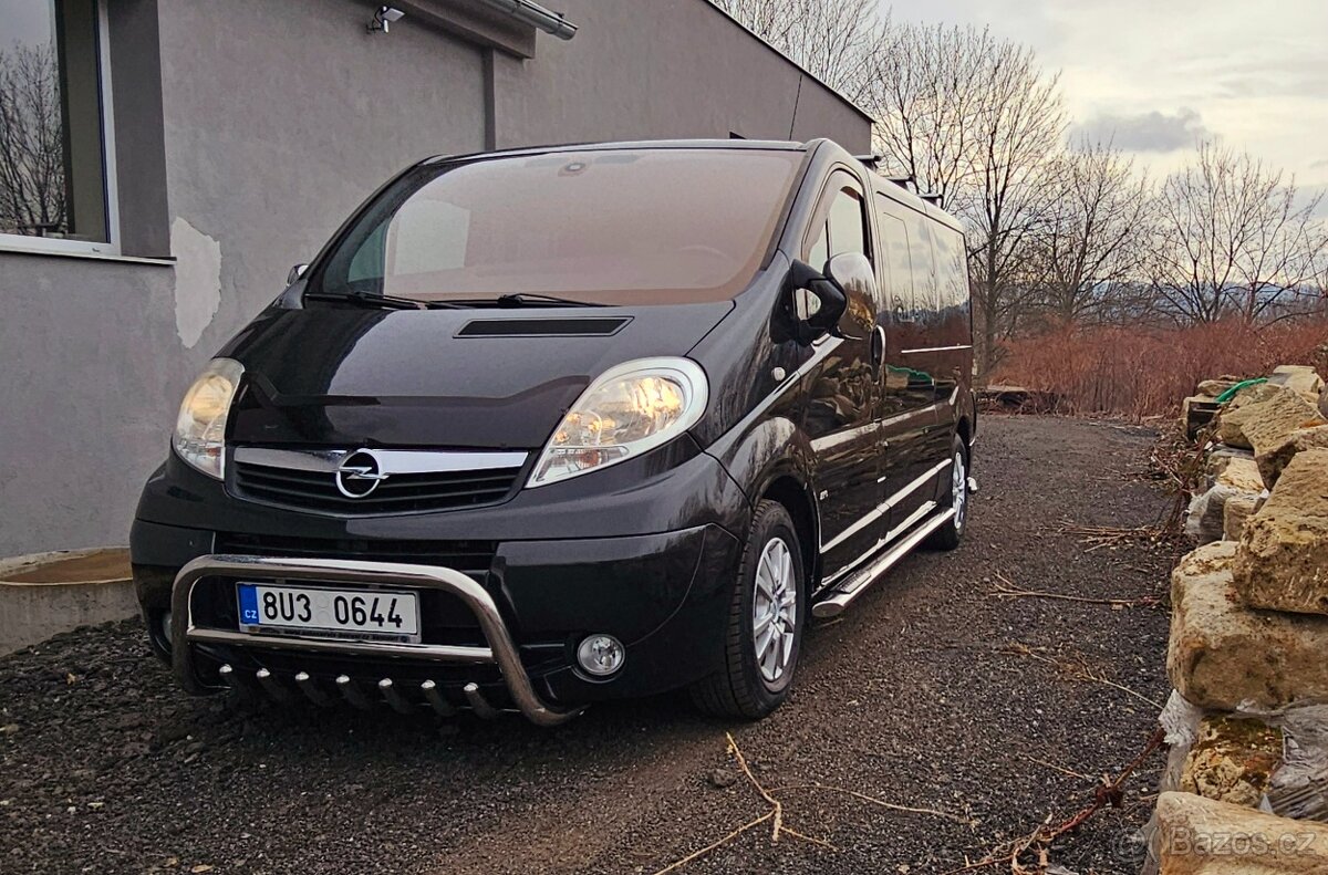 Opel Vivaro 2.5 CDTI L2H1 COMBI