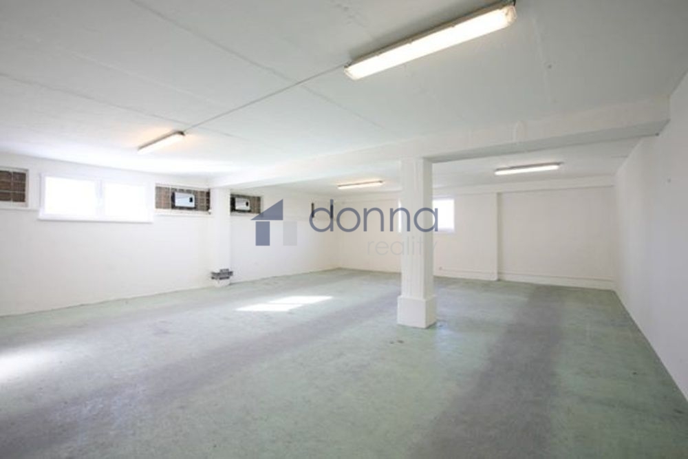 Pronájem sklad 129m2, Praha 9 - Horní Počernice, ul. Ve Žlíb