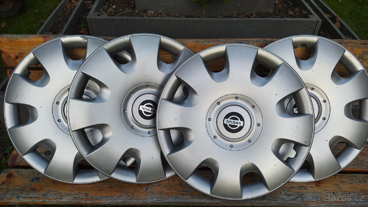 Kryty kol poklice Nissan originální 16"