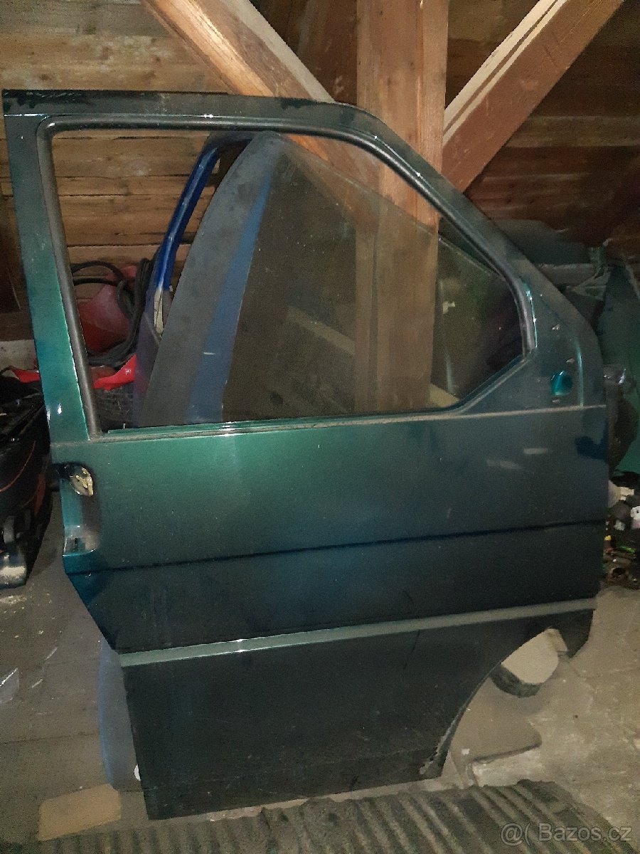 Vw T4 přední dveře.  Origo bez koroze