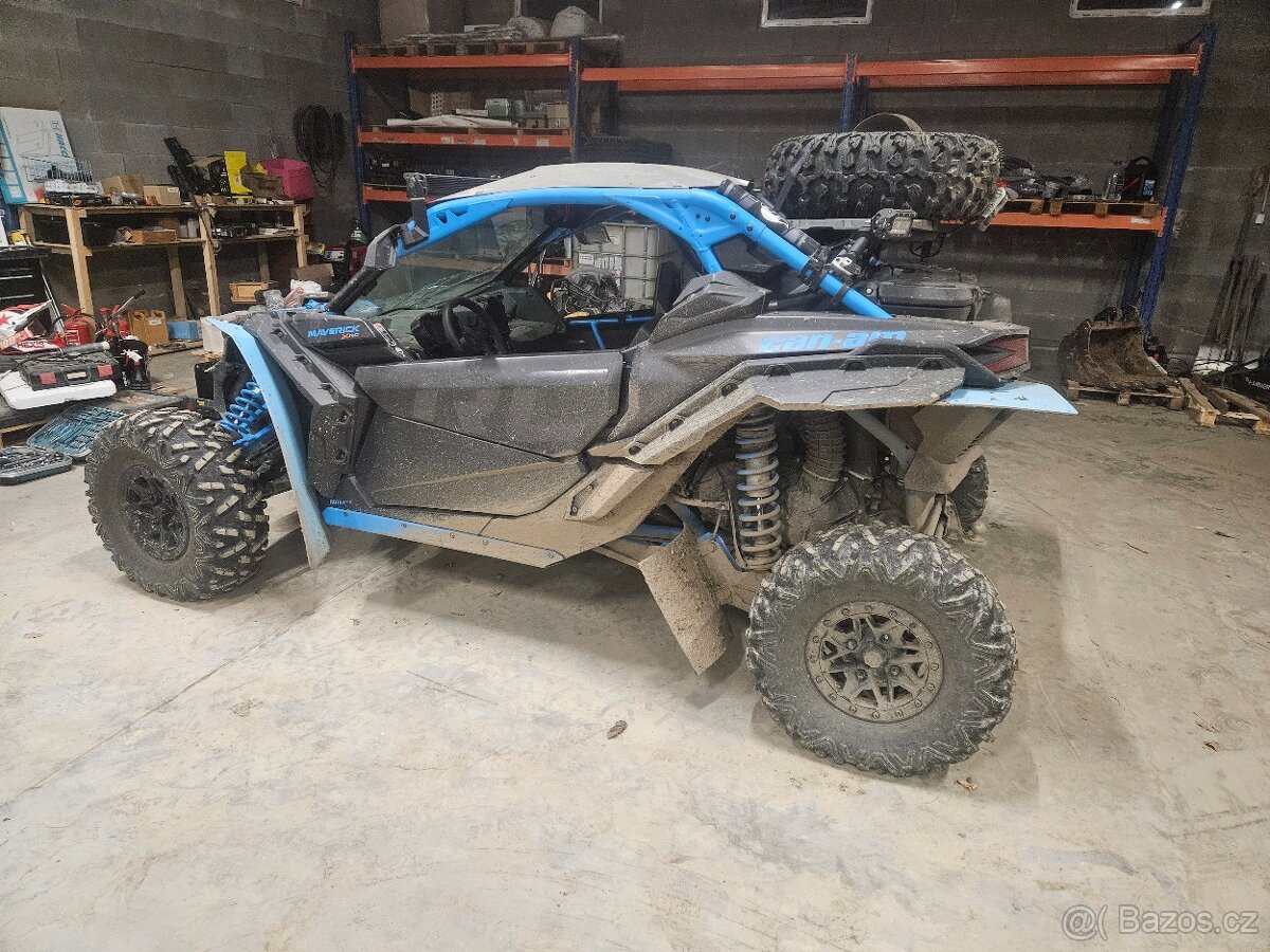 Prodám CAN-AM MAVERICK X3 XRC TURBO