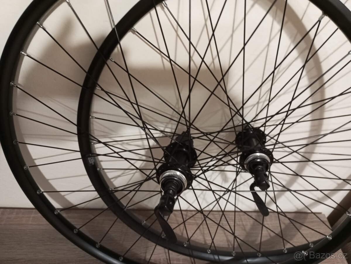Výplety Mach1 Disk 26x2.0 ,náboje Shimano - nové a rovné