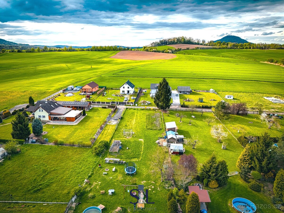 Prodej pozemky pro bydlení, 916 m2 - Markvartice