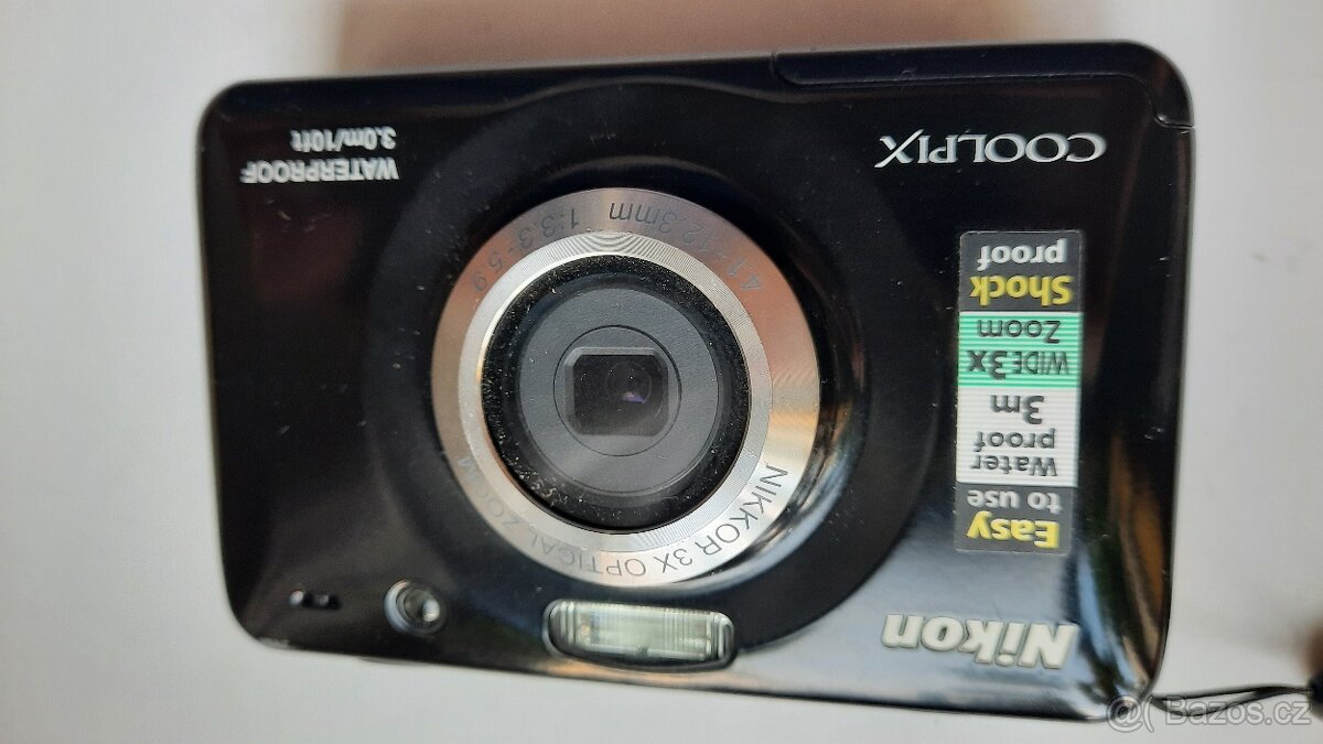 Digitální kompakt Nikon Coolpix S30