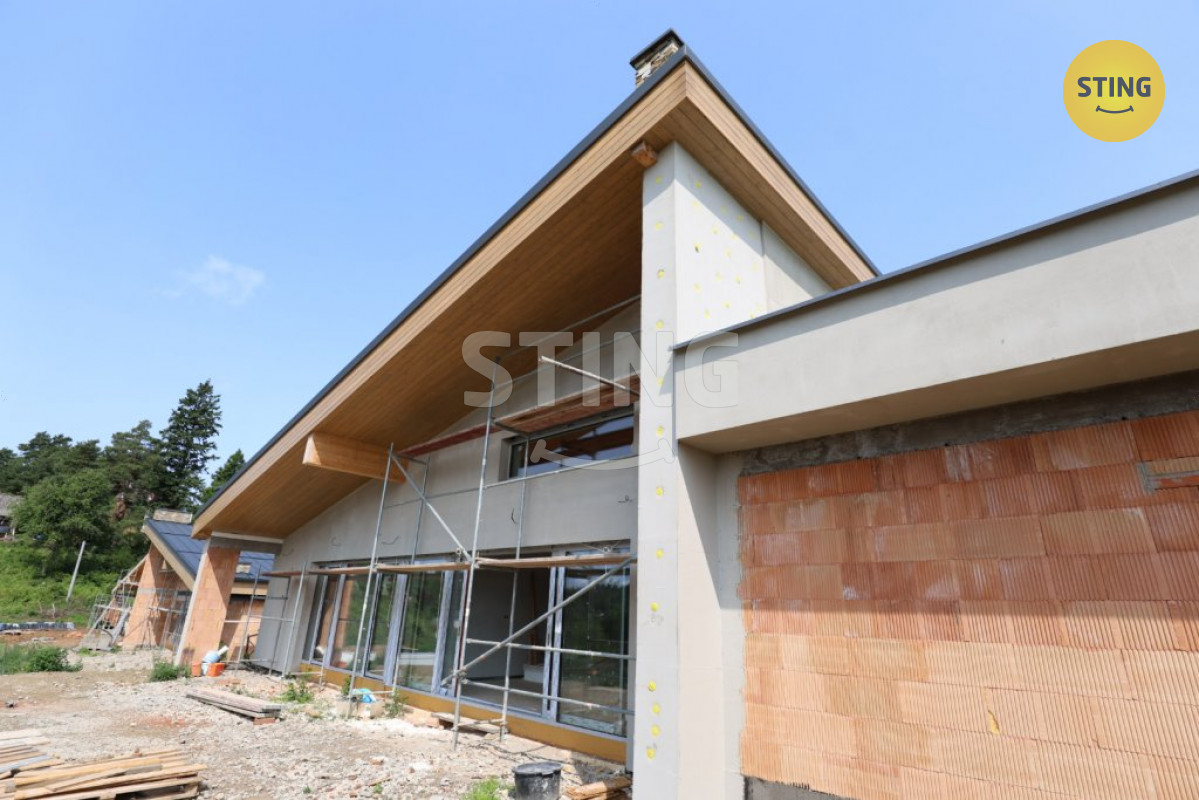 Prodej Rodinného domu 210 m2 s pozemkem 700m2, 131095