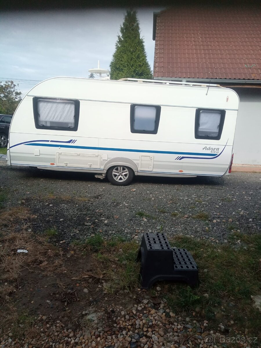 Prodám Adria ADORA karavan Rok výroby: 2010 , výhřev podlahy