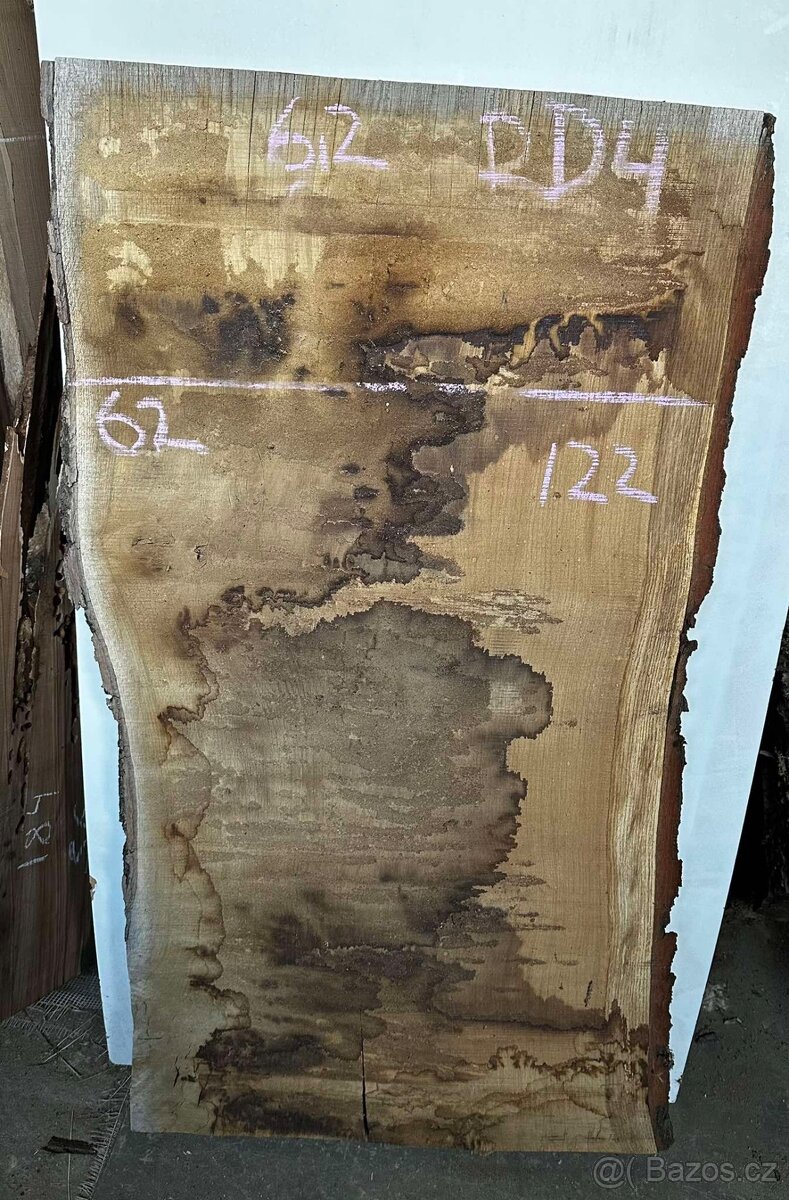 Atypické fošny dub - vysušené, šířky až 70 cm