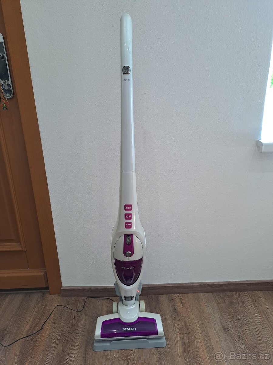 aku tyčový vysavač SENCOR
