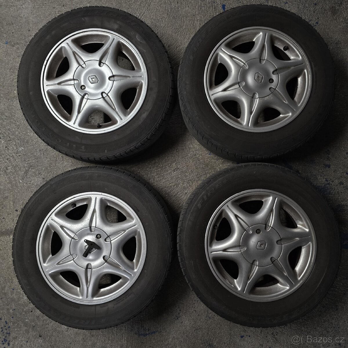 Kola 195, R15, Renault, 4ks