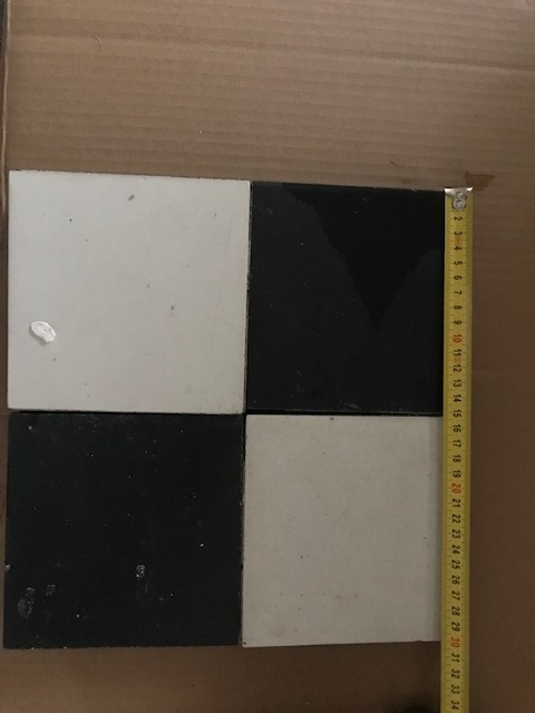 Historická Dlažba 15 x 15 černá a bílá