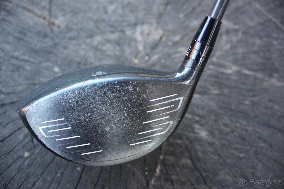 NASTAVITELNÝ DRIVER TITLEIST 917 - 9,5° VELMI PĚKNÝ