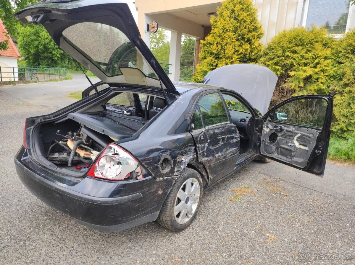 Ford Mondeo Mk3 2.0i 107kW – na díly nebo celý vůz – 5 000 K