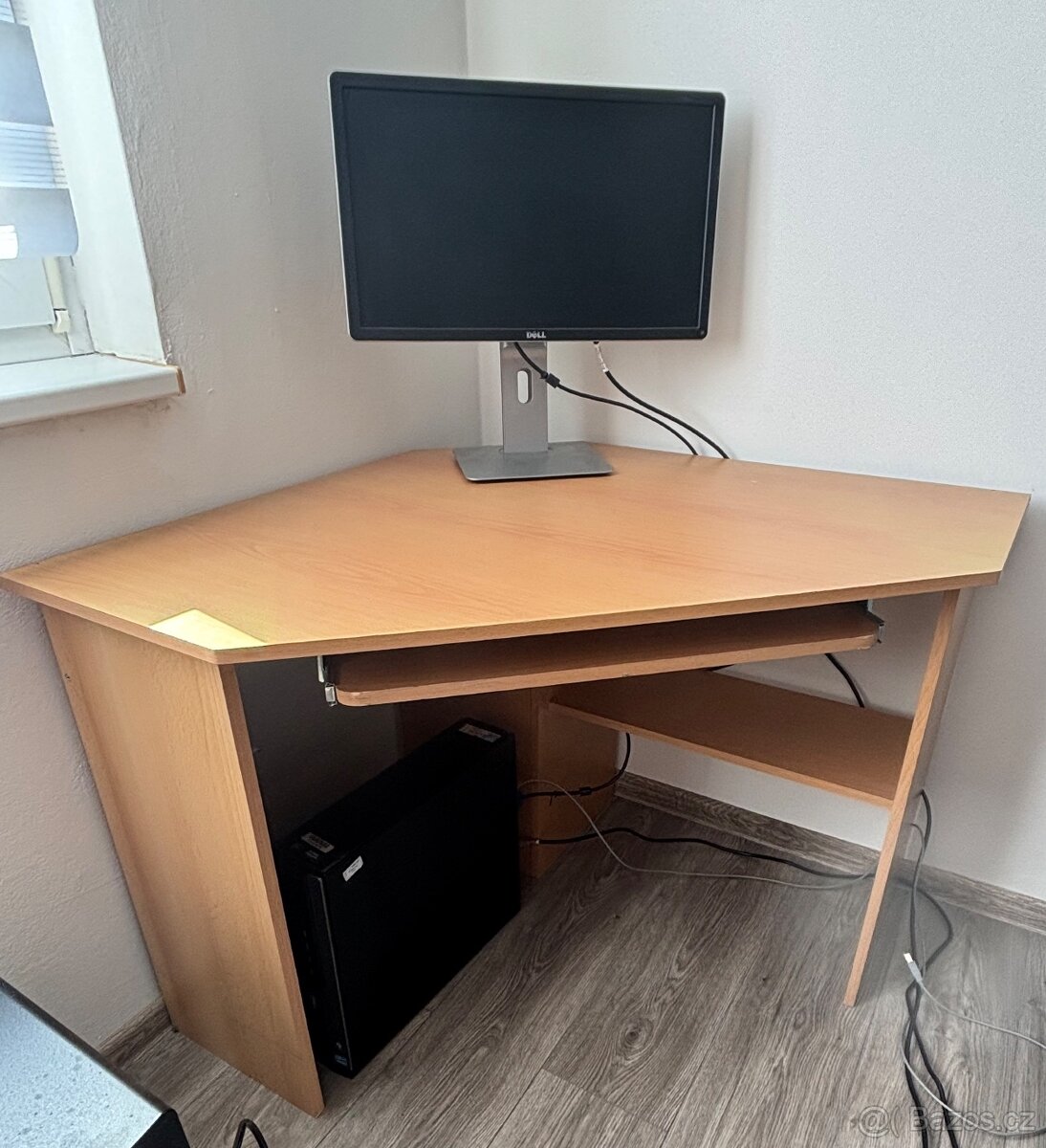 PC stůl