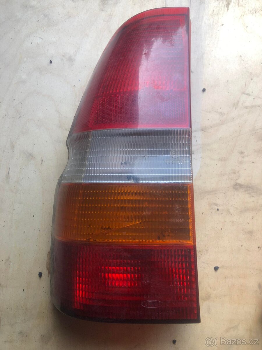 zadni svetla Ford Escort combi