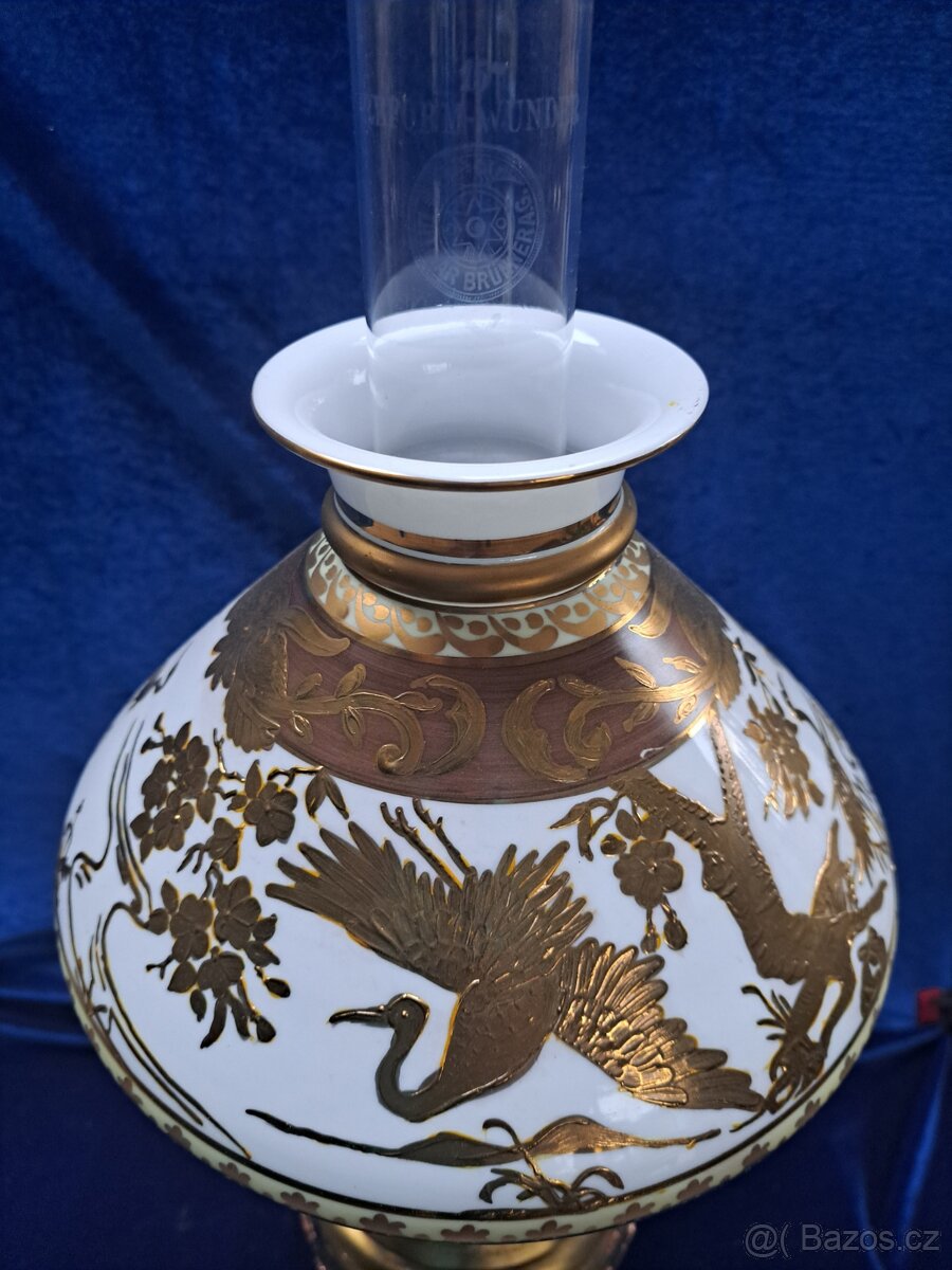 Petrolejová lampa z mosazi