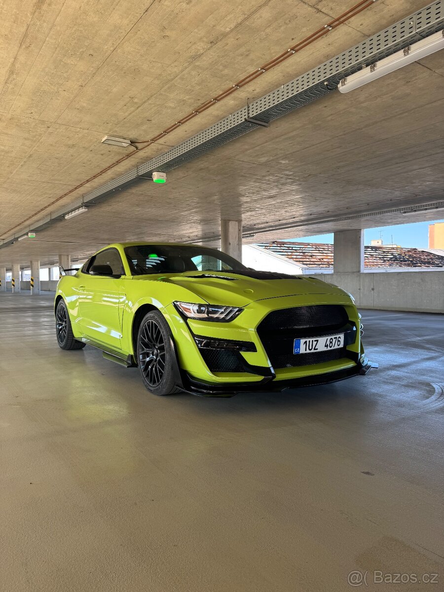 Ford Mustang 5.0 GT 2015 na díly