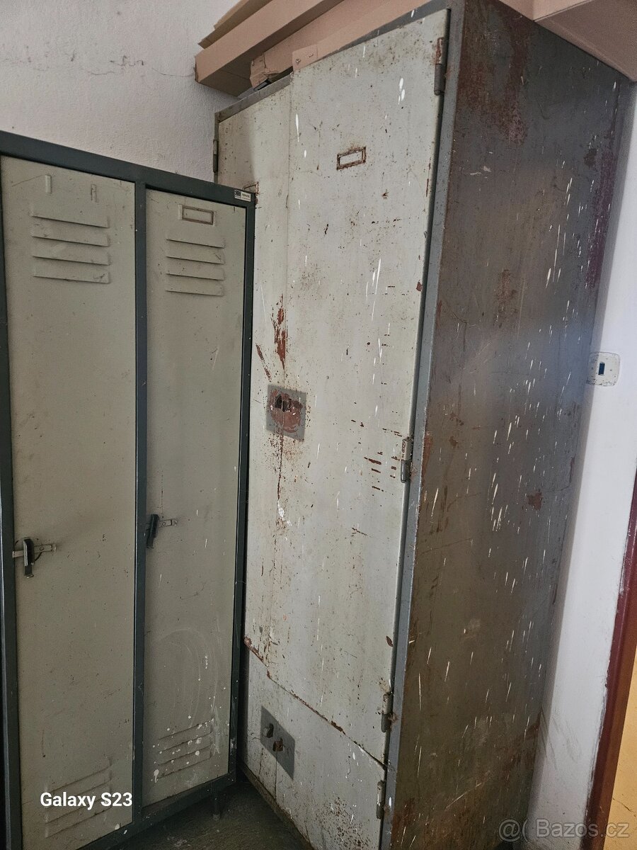 Šatní skříňky