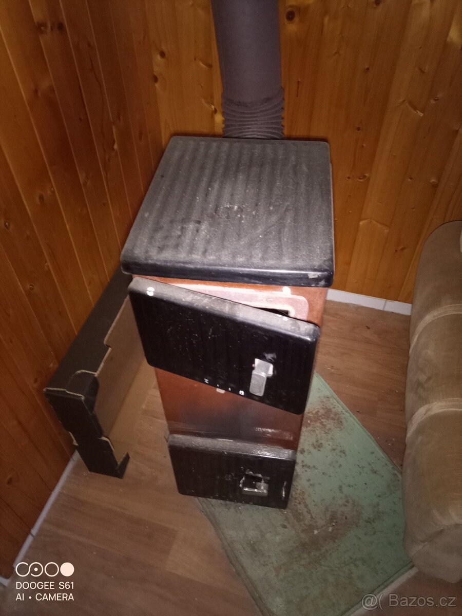 Kamna petry zoraterm