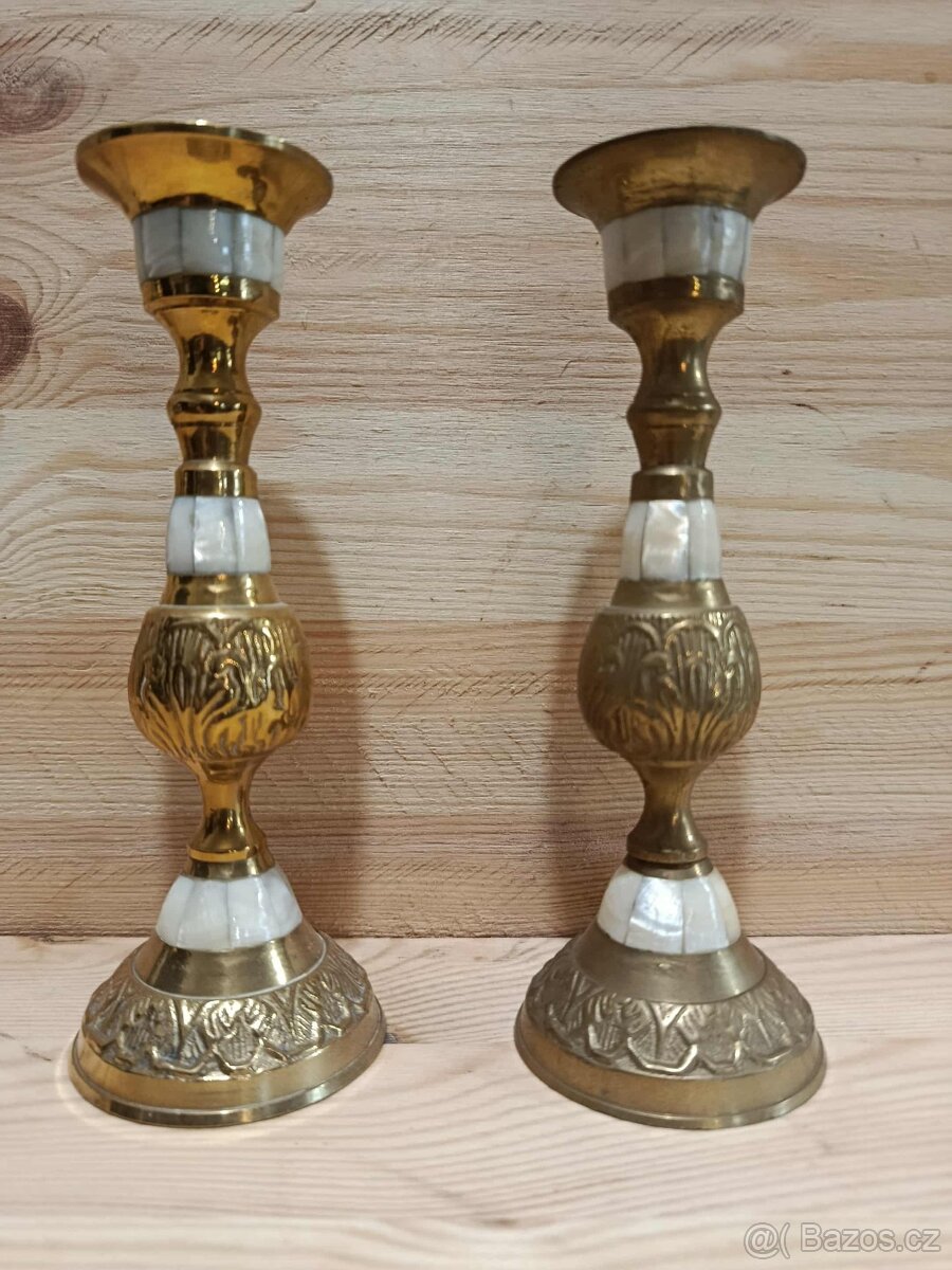 Větší svícny perleť