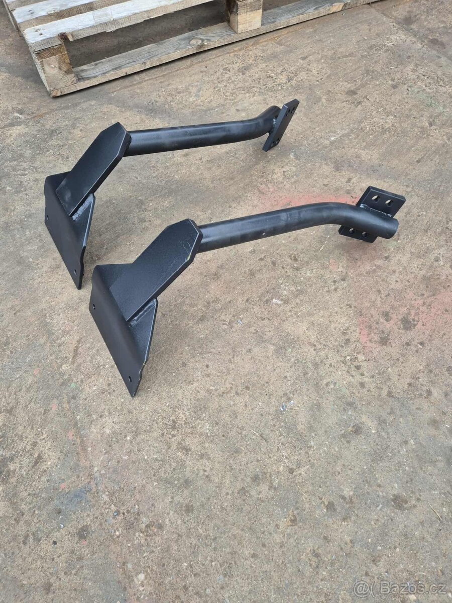 Držáky blatníků Zetor Forterra