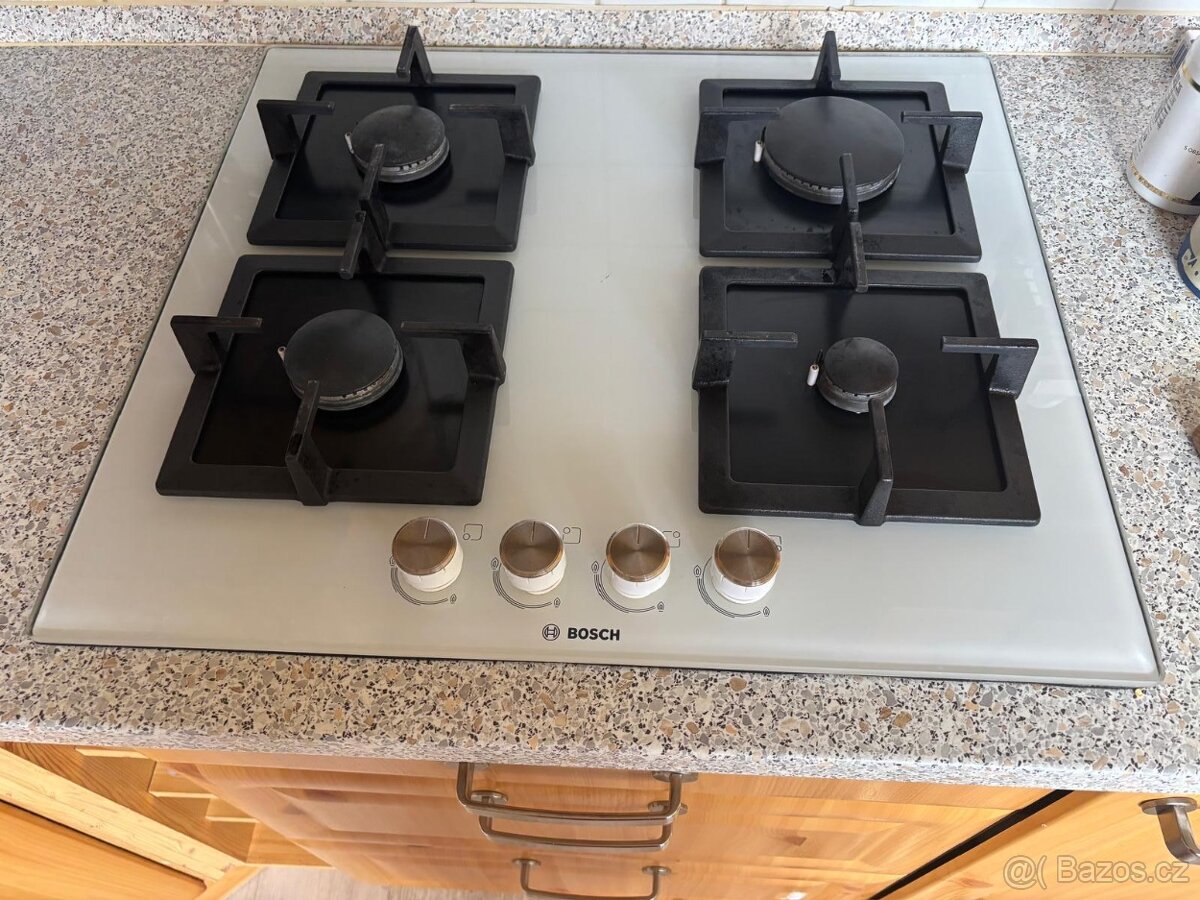 Sklokeramická plynová varná deska Bosch PPH 616B81E