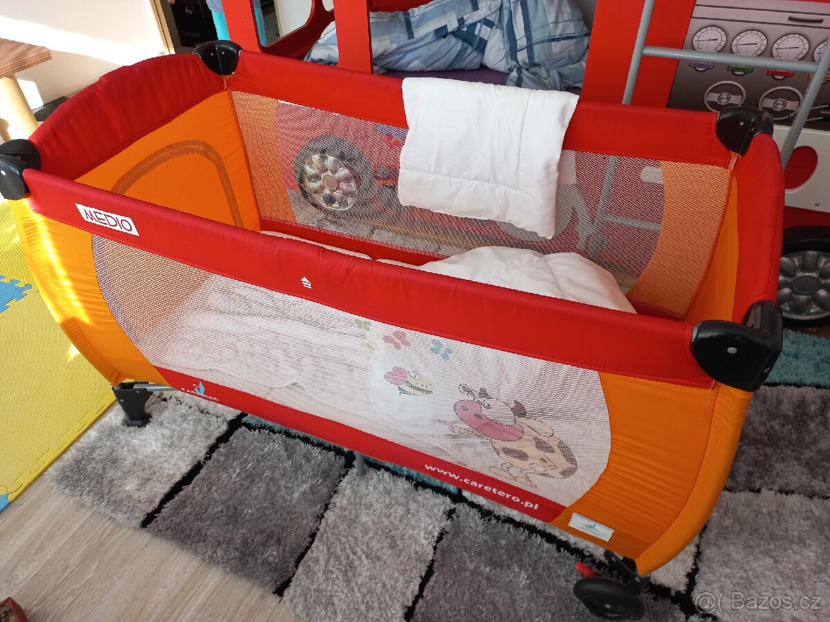 Skládací cestovní postýlka Caretero